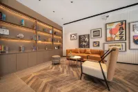 โรงแรมโฮมอินน์ พลัส (ทางหลวงแห่งชาติ G318 เมืองซินตู้เฉียว คังติ้ง)