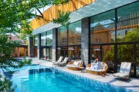 GARDEN TERRACE FUKUOKA HOTELS&RESORTS - Rooftop Pools