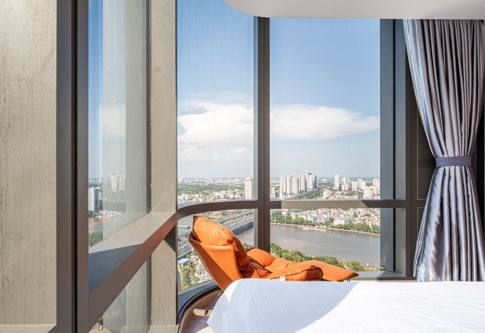 Luxury Home Landmark 81의 수영장 이미지