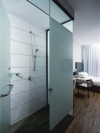 Hako Hotel Tun Aminah Отели рядом с достопримечательностью «Taman Mount Austin»