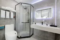 Yuzhi Starry Sky Hotel (Tianfu International Airport Branch) Hotels in Jianyang