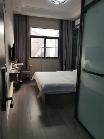 Yashu Business Hotel