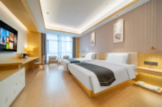 Jianguo HIDDEN Hotel (Hotan Night Market Tuanjie Square)