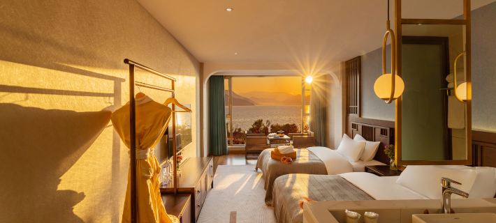 Lugu Lake Shijin Chinese Inn Lake View Hotel Hotels in Ninglang