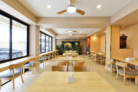 Berich Hotel Отели в г. Так