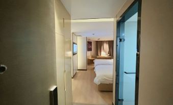 Lavande Hotels (Shanghai Railway Station) - Housity