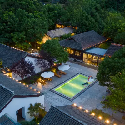 Yijiangnan Shuiyue Hanfu Theme Homestay Hoteles cerca de Piaomiao Mountain Villa