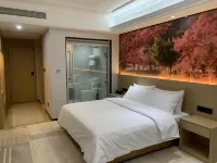 Huaguiyuan Hot Spring Hotel in Xinfeng County