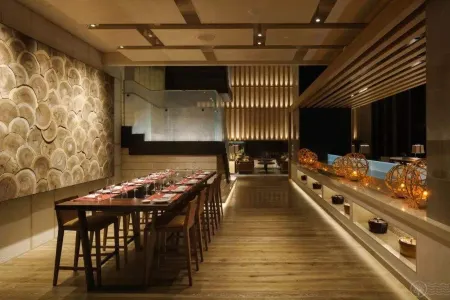 pinhu  Yijia Hotel Отели рядом с достопримечательностью «Pinghu Mo's Manor»