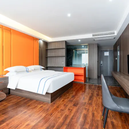 Bauhinia Hotel
