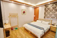 Xijia Homestay (L(Luoyang Luoyi Ancient City Lijingmen Branch)