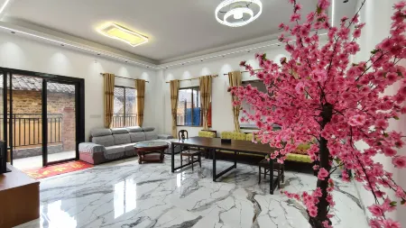 Yuntang Hot Spring Homestay Отели рядом с достопримечательностью «Tangtang Ancient Dwellings»