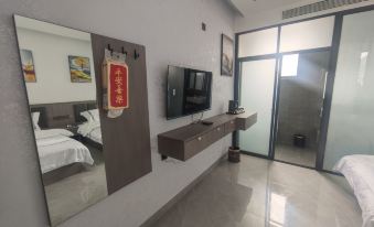 Yulong Wuyaoxingju Hotel