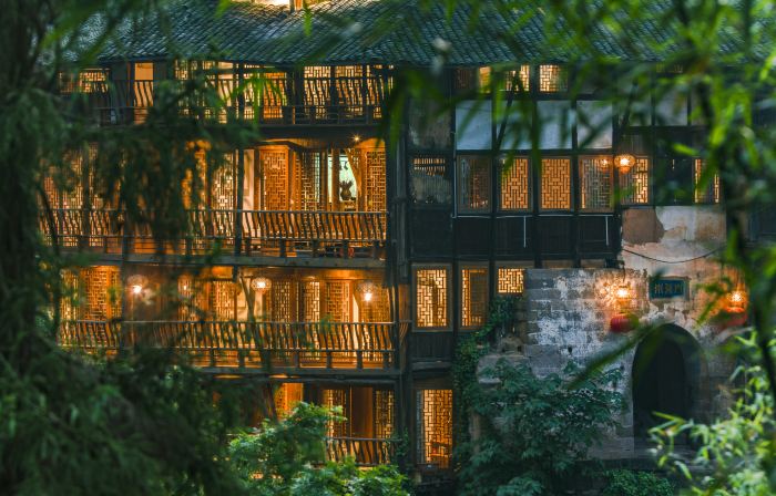Dashundian Hanging House Hostel