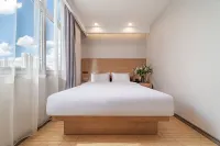 GreenTree Inn (Golmud Railway Station Branch on 109 National Highway) Hotels in Golmud