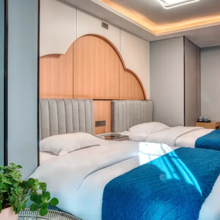 Ruichen Homestay (North Square of Kunming Railway Station) Отели рядом с достопримечательностью «Железнодорожный вокзал Куньмин»