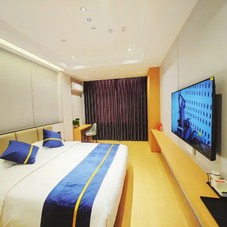 Qichun Aishun Sunshine Hotel