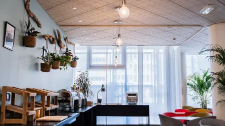 Novotel Suites Marseille Centre Euroméd Отели рядом с достопримечательностью «Замок Иф»