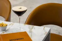 法勒姆-索倫特 voco 酒店 - 酒吧