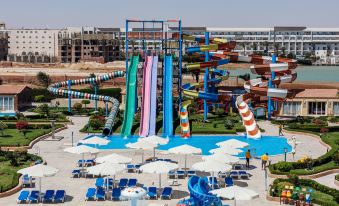 SUNRISE Solara Aqua Park Resort