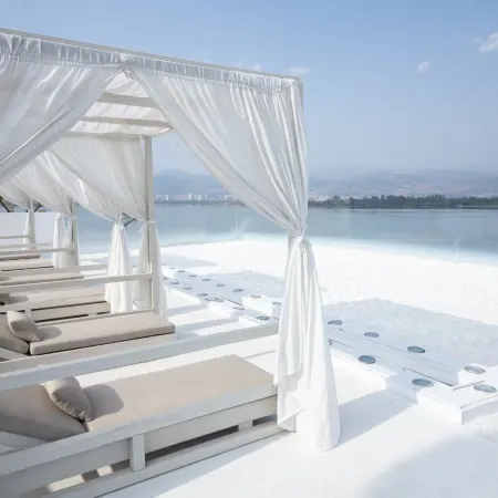 THE SUN AND SEA HOTEL