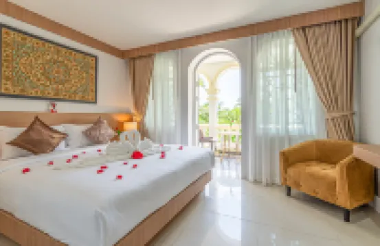 Seaside Patong House - Newly Open