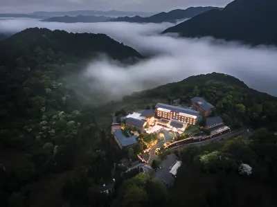 Tiantaishan Hotel Hotels near Jiaguan Town
