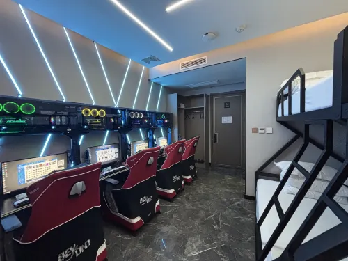 Zunhua Ness E-sports Apartment