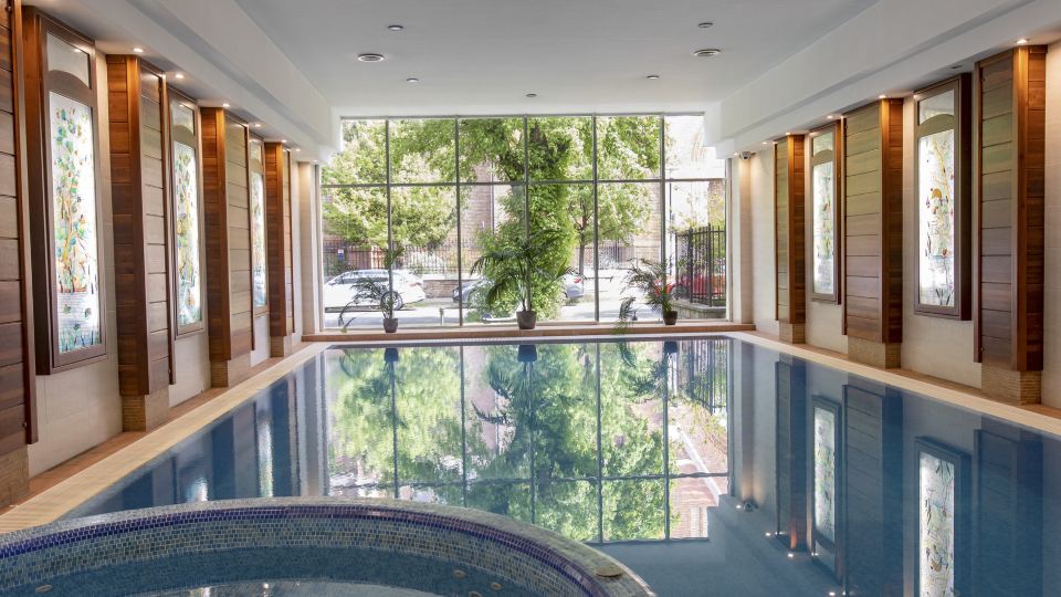 Lion's Garden Hotel