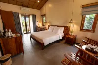 Le Palmier Long An Boutique Resort - Free Outdoor Cinema - С бассейном