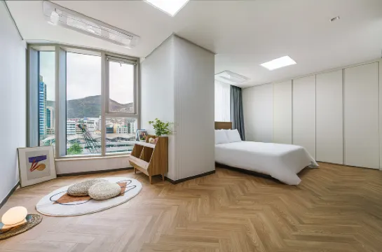 Le Collective Busan Station