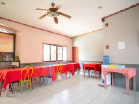 Tropical Place Hotel by RedDoorz Hotels in Palawan
