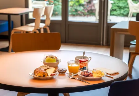 B&B Hotel Montpellier Sud Lattes Отели в г. Лат