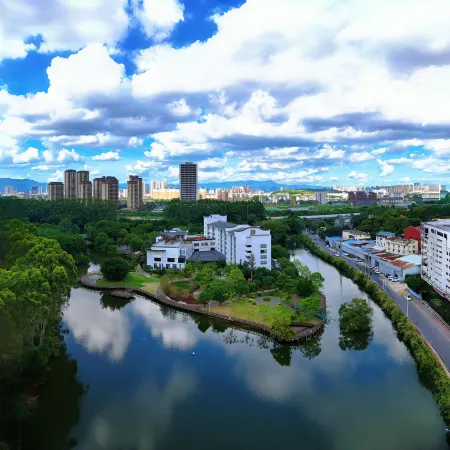 Fujian Minyuan Hotel (Minhou University Town Minjiang University Academic Exchange Center)