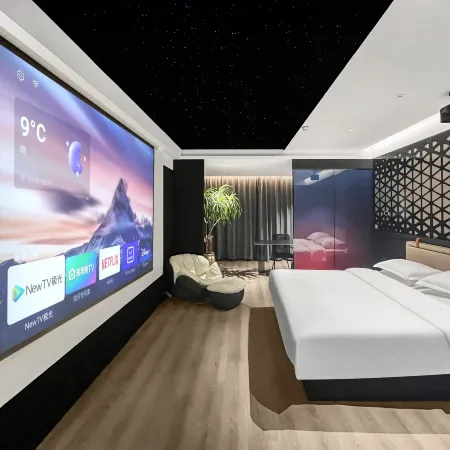 Crystal Designer High-Rise Hotel (Donghai High-Speed Railway Station Pedestrian Street)