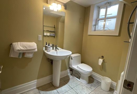 Forever 66 객실 전경