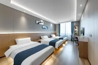 Yiduoyuepin Hotel (Fengcheng Railway Station Jianyi Avenue)