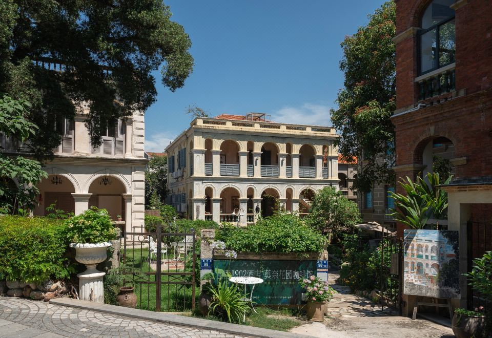 hotel overview picture