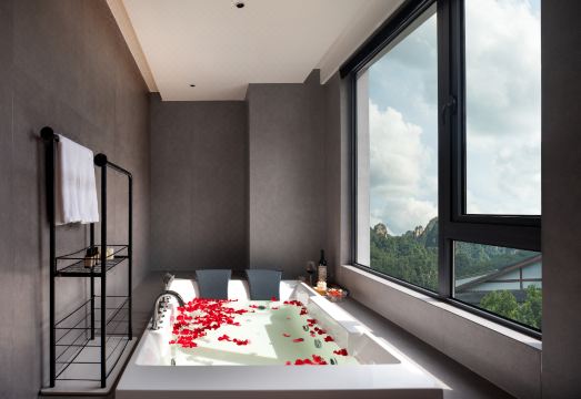 첸산 문 리조트 객실