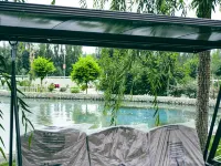 Hoshino Villa Hotels in Minfeng