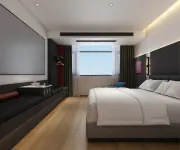 LBED BHAUS Bauhaus Art Residence (Suzhou Guanqian Street · Pingjiang Road Branch) - parking