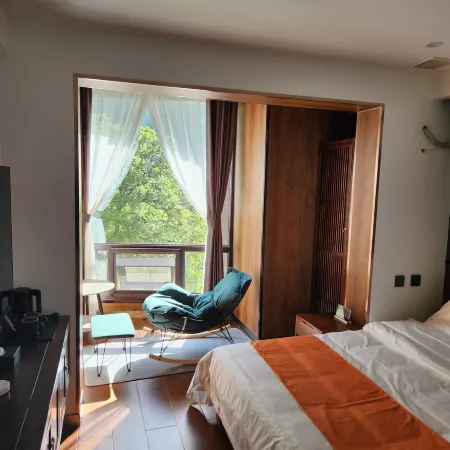 Gulanshe Homestay in Linzhou City