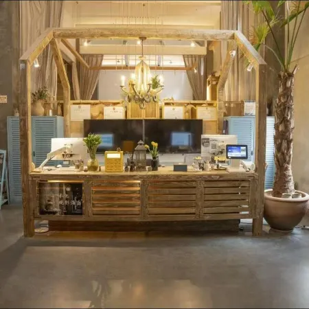 Rootroom Life Hotel