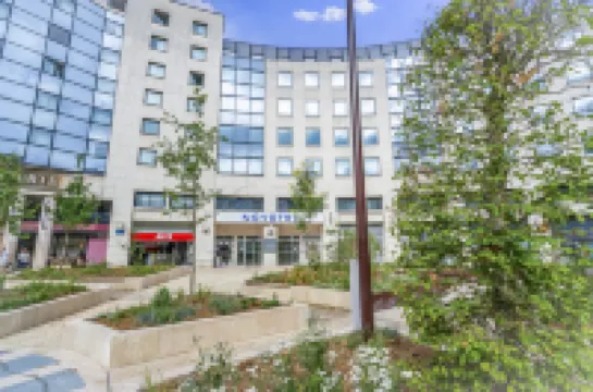 Novotel Paris Charenton le Pont Hotels near School Du Breuil