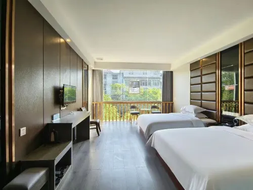 Zijinghua Business Hotel