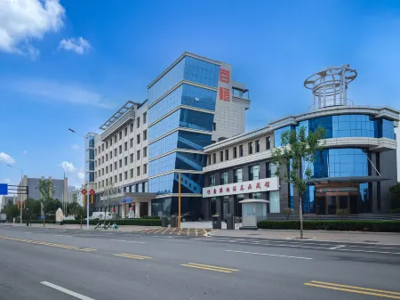 Baiheng Jinyi Hotel (Fushan Yingbin Street) Отели в г. Фушань