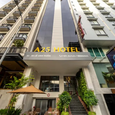 A25 Premium Hotel - 55 Lê Anh Xuân Hotel dekat Taman Tao Dan