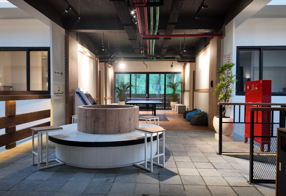 1. 잠불루욱 브로모..