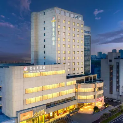 Oriental Grand Hotel (Tongxiang Central Wanxianghui Store) Hotels near Fenghuang Lake