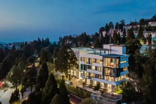 Yijing Mountain Residence Light Luxury Vacation Homestay (Guling Scenic Area Liushang King Park) 구산(고산) 주변 호텔